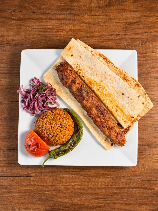 Küfe’den Adana kebap tabağı